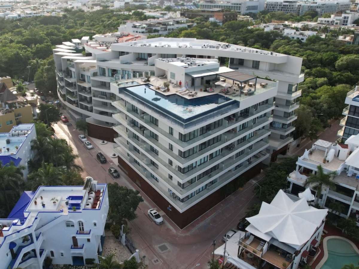 Aerial view of the Marila condominium.